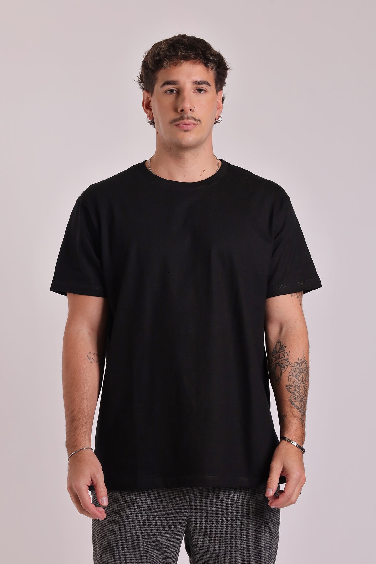 REMERA USHER