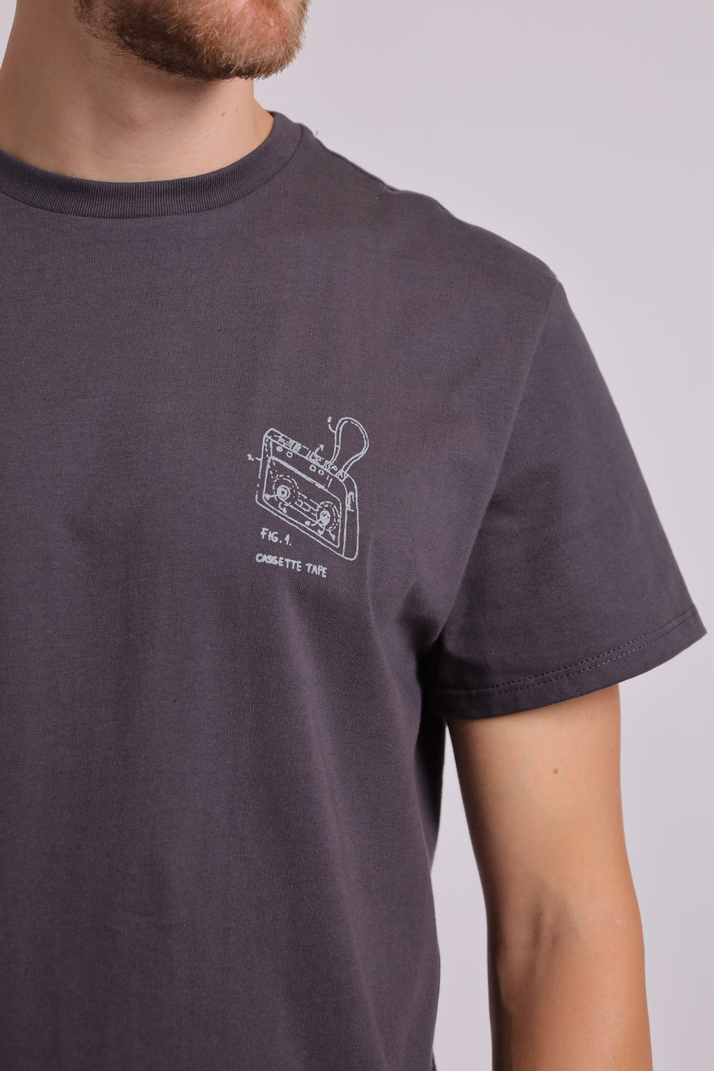 REMERA CASSETTE