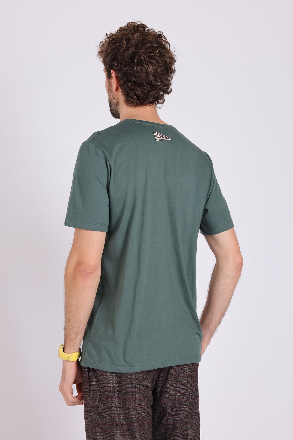 REMERA DELTA