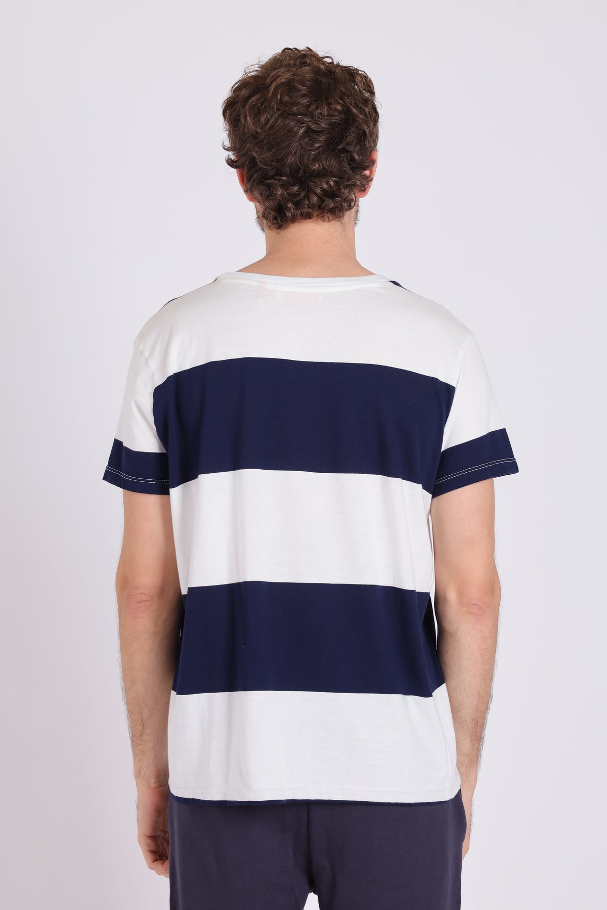 REMERA NOMADE