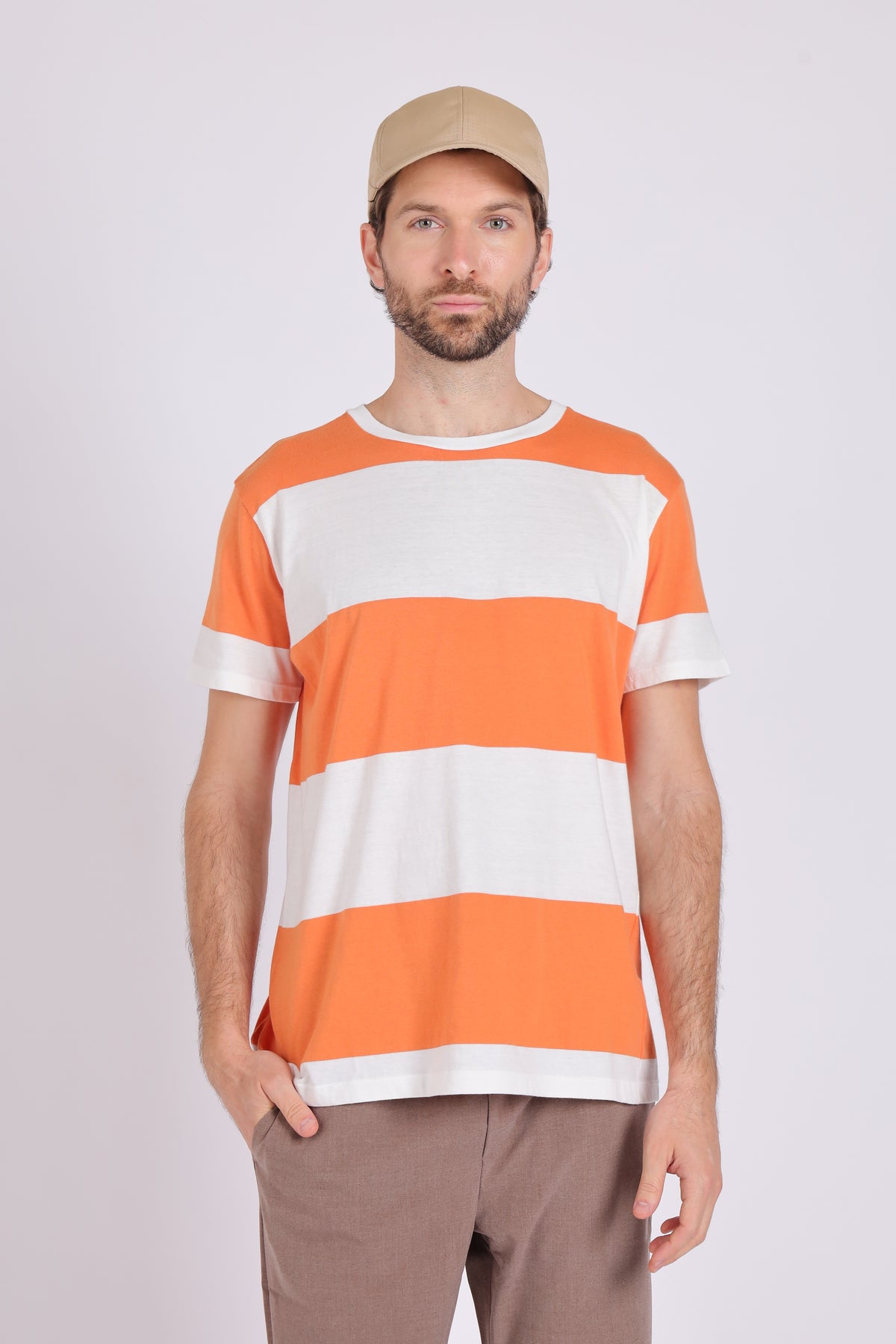 REMERA PARCHES