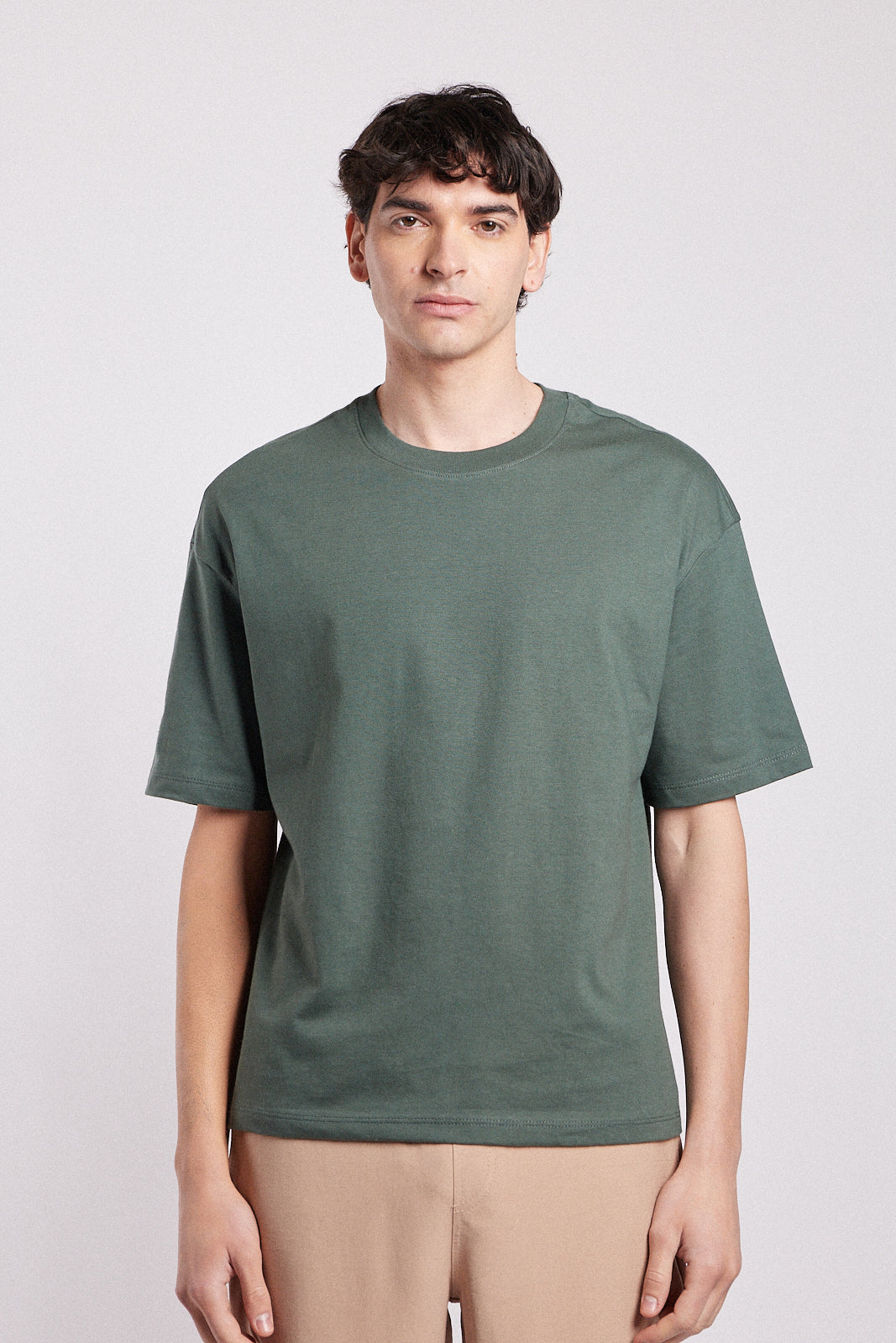 Remera Kurt verde abadía ANALOGE