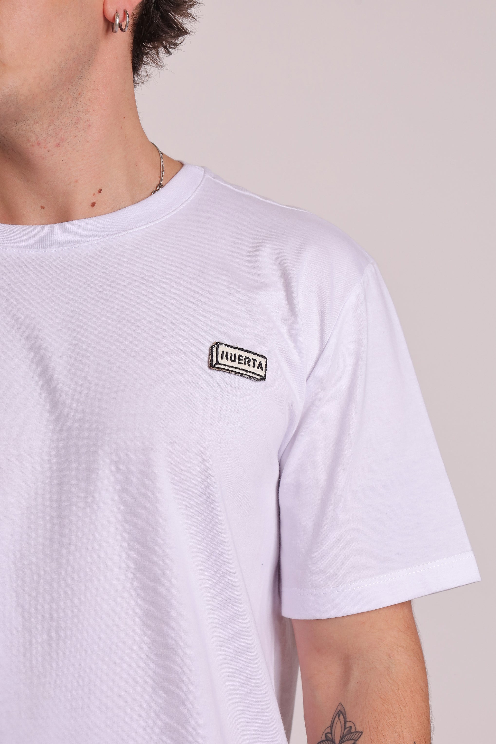 HUERTA#2 REMERA